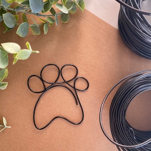 Wire pawprint, Pet paw decoration