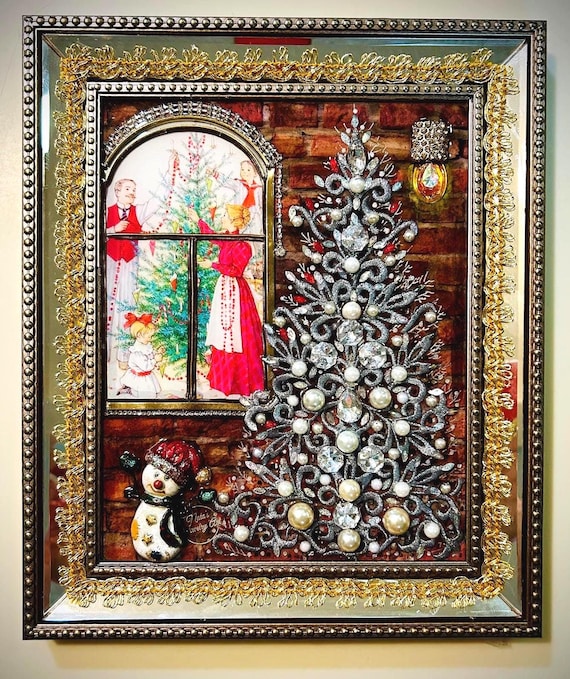 Vintage Christmas, Framed Jewelry One of a Kind Art, Unique Gift, Vintage Style Wall Decor
