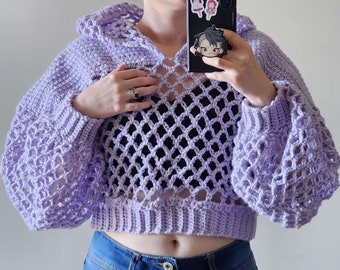 Der kurze Mesh-Pullover mit Häkelmuster