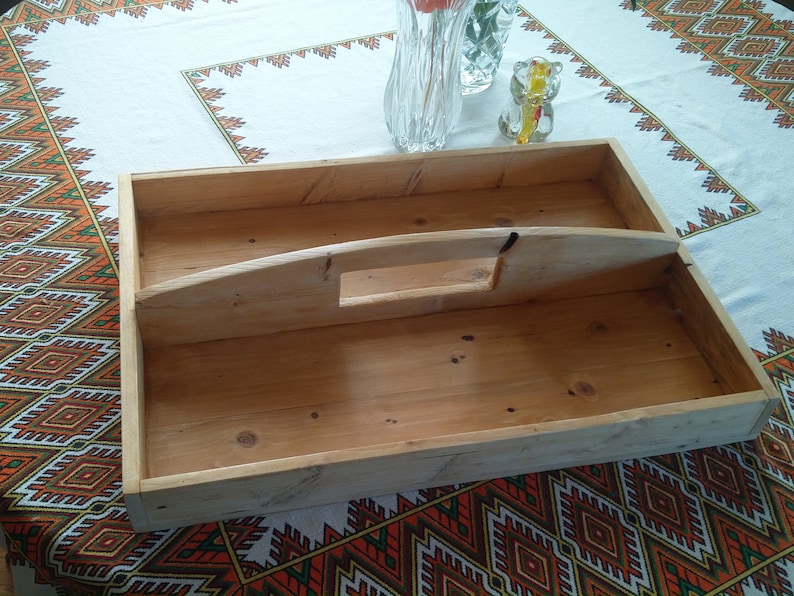 Reclaimed Wood Serving Tray w Center Handle