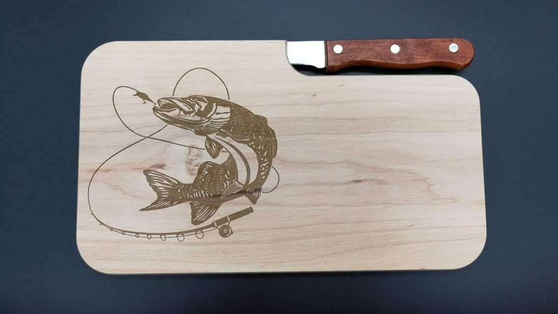 Persönliches Frühstücksbrett Aus Erlenholz Mit Gravur – Inklusive Messer, 28x15 Cm, Naturprodukt