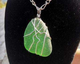 Collier de verre de plage et fil - Vrai verre de mer - Chaine robuste 18 pouces ajustable - Certificat d'authenticité - Remarquable bijou