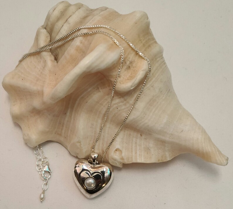 Heart pendant in silver with a Pearl image 4