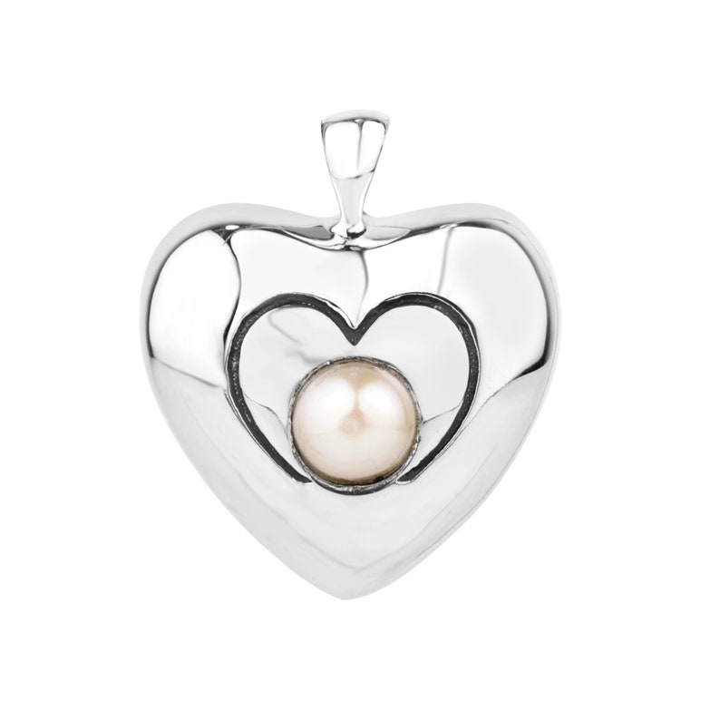 Heart pendant in silver with a Pearl image 1