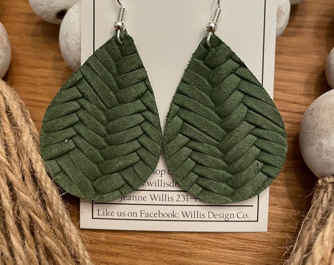 Green woven print teardrop leather earrings