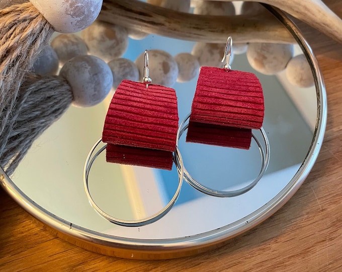 Rusty red ruffle leather hoop dangle earrings