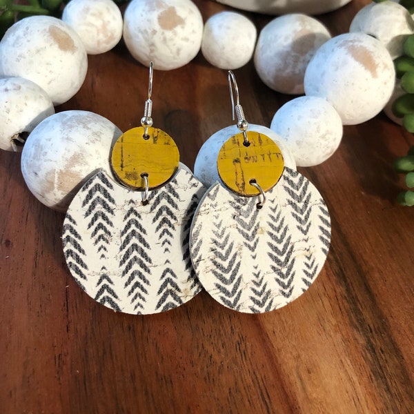 Arrowhead and yellow cork on leather earrings