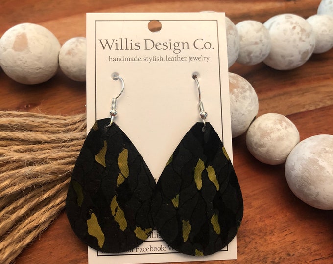 Black and yellow snakeskin pattern leather earring