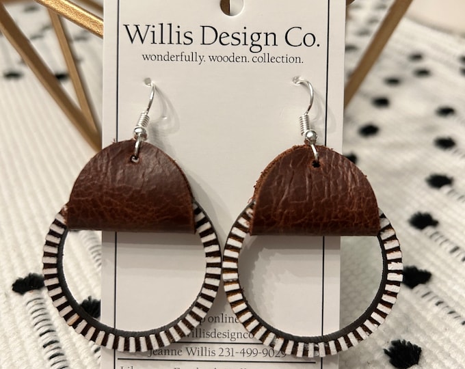 Engraved wood and leather hoop earrings, circle earrings