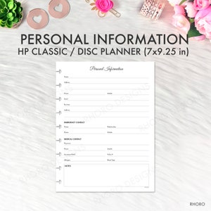 Op de afbeelding: Een zwart-witte printbare plannerpagina met de titel "Persoonlijke informatie" en secties voor naam, adres, telefoon, e-mail, noodcontact, medisch contact en notities. De pagina is ontworpen voor een HP Classic of Disc Planner van 7x9,25 inch.