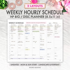 Può includere: Un inserto per agenda settimanale oraria per sistemi a dischi HP Big che misura 21,59x27,94 cm. La carta bianca presenta una griglia con colonne dal lunedì alla domenica, fasce orarie dalle 6 alle 12 e varie attività scritte a mano.