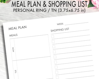 Puede incluir: Una plantilla imprimible de planificador de comidas y lista de compras para un anillo personal o una libreta de viaje. La plantilla está diseñada para una libreta de 3,75 por 6,75 pulgadas. La plantilla incluye secciones para comidas, una lista de compras y un espacio para escribir el número de la semana.