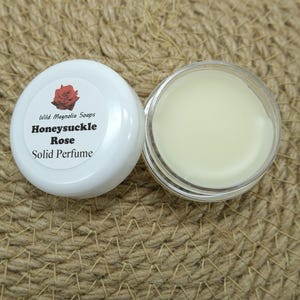 Perfume sólido con aroma a rosa madreselva - Perfume para frotar