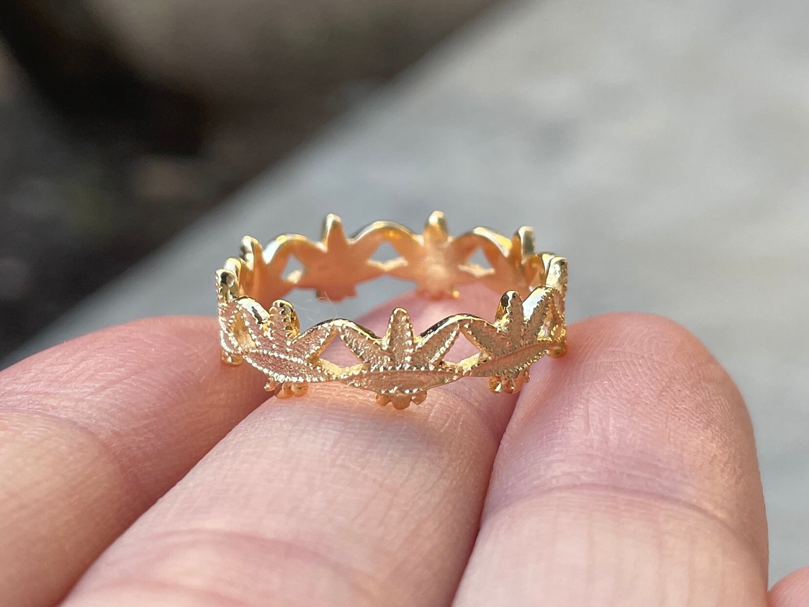 Gold marijuana shop ring