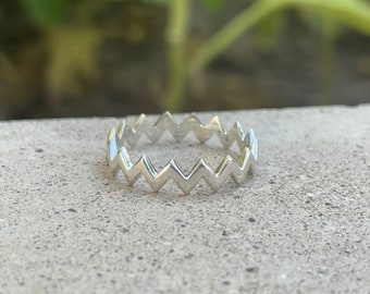 Sterling Silver Zig Zag Ring • Flat • Wave • Minimalist • Dainty • Geometric • Thumb • Simple • Stacking • Gift for Her • Heart Rhythm