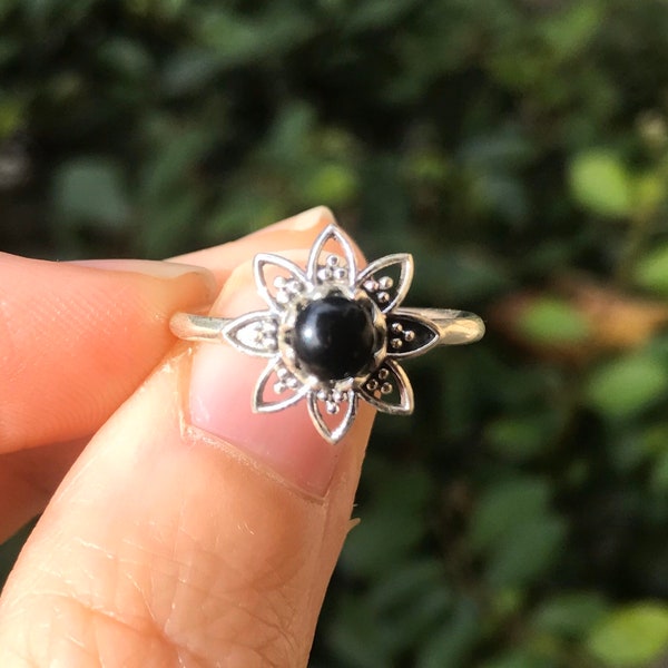 Black Onyx Flower Ring • Sterling Silver • Black Stone • Floral Power• Boho• Hippie• Gypsy• Punk •  Jewelry • Botanical • Goth • Minimalist