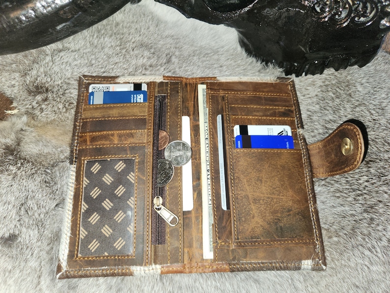 Handmade Genuine Cowhide and Leather Wallet. Personalized Branding Available. 画像 2