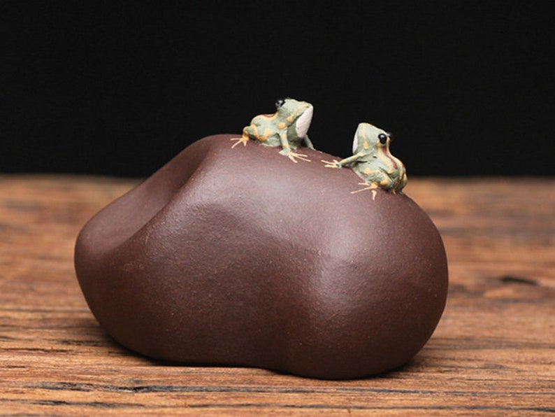 Handmade Yixing Zisha Clay Tea Pet Squirting Frog Stone Double Water Spray FJ311 image 3