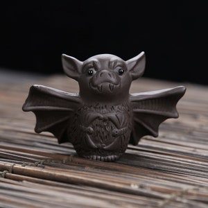 Handmade Yixing Zisha Clay Tea Pet Bat Vampire Dracula FJ1649