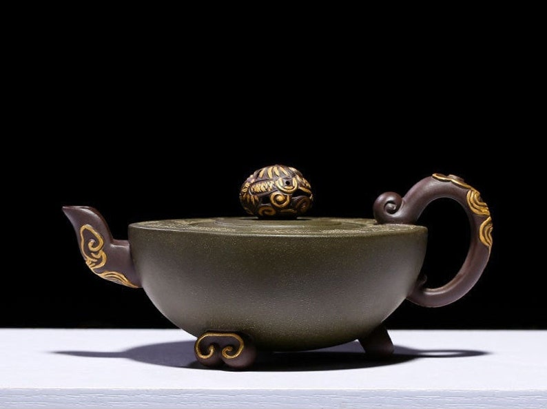 Handmade Yixing Zisha Clay Teapot F0802 240ml
