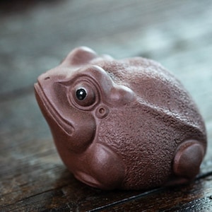 Handmade Yixing Zisha Clay Tea Pet Toad FJ292