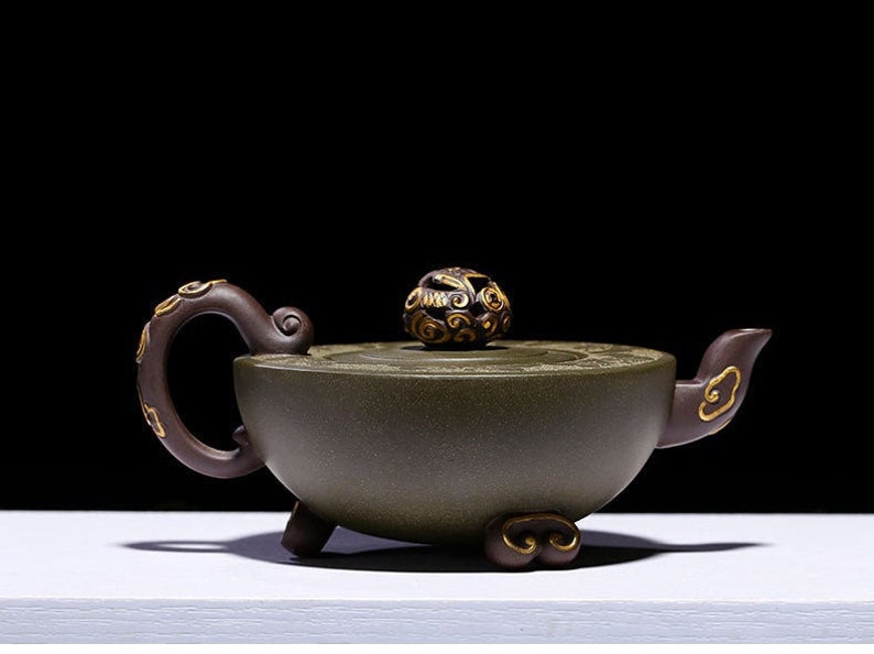 Handmade Yixing Zisha Clay Teapot F0802 240ml