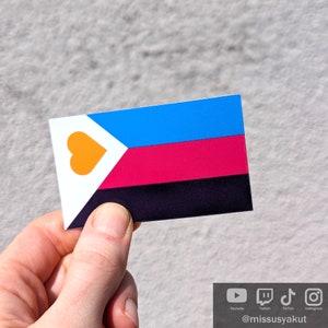 Nouvel autocollant drapeau polyamoureux fierté LGBTQIA, autocollant vinyle imperméable pour ordinateur portable, décor LGBTQ, cadeaux d'amitié poly, amis polysexuels