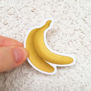 Sticker esthétique en vinyle imperméable banane jaune pour ordinateurs portables, sticker fruit mignon pour bouteilles d'eau, etc.