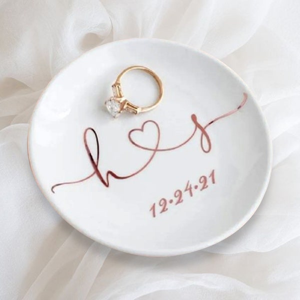 Handmade Personalized Engagement Ring Dish - Wedding Ring Dish Gift For Her - Bridesmaid Proposal Gift - Engagement Gifts - Ring Holder Dish