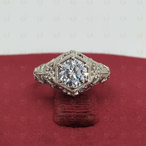Art Deco Ring / Round Cut Diamond Ring / Edwardian Wedding Bride Ring / Woman's Diamond Ring / Anniversary Gift / Filigree Ring