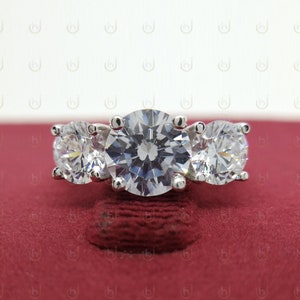 2 Ct Round Cut VVS1 Moissanite Engagement Ring, Three Stone Ring, Classy Engagement Ring, Trinity Ring Diamond Wedding Ring Anniversary Ring