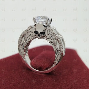 2 Ct Round Cut Moissanite Diamond Skull Ring, Gothic Skull With Angel Wing Ring, Punk Skeleton Skull Women&#39;s Engagement Ring, Halloween Ring