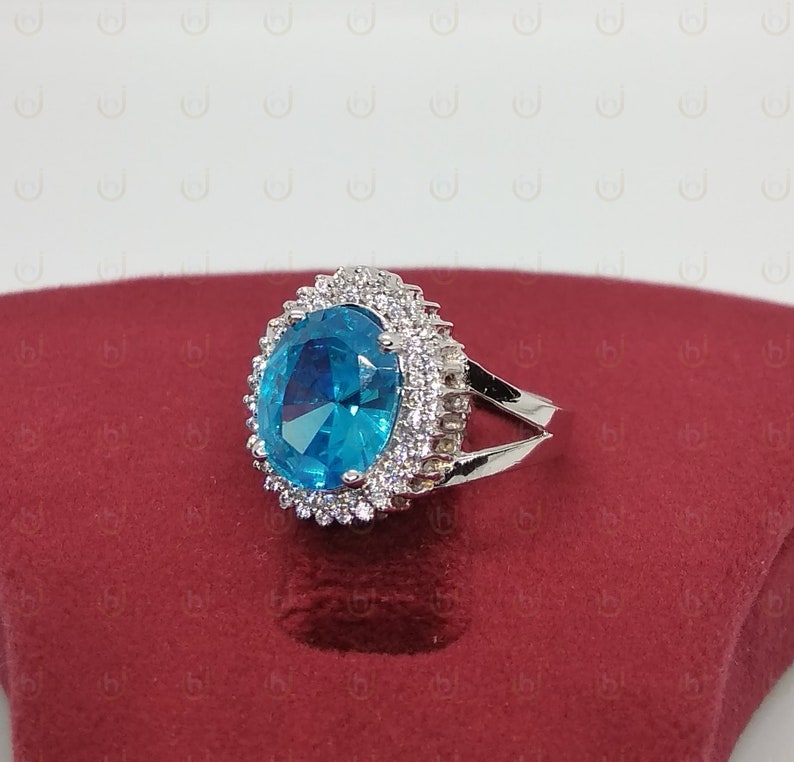 Cluster Ring 4.70 Carat Oval Cut Aquamarine Art Deco Engagement Ring In 925 Sterling Silver