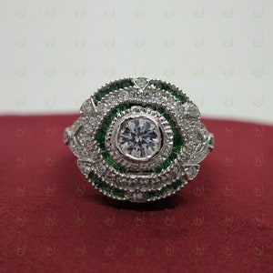 3.00 Carats Round Cut Diamond & Emerald Vintage Engagement Ring, Dainty Art Deco Ring, Emerald Bezel Halo Antique Ring, Statement Ring