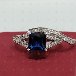 Conjunto de anillo de compromiso de zafiro princesa de 2,30 quilates, conjunto de novia vintage Art Deco, conjunto de banda de boda, anillo de vástago dividido, anillo de zafiro