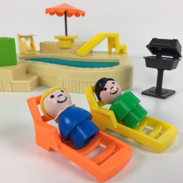 Vintage Fisher Price Little People Swimming Pool # 2526, Almost Complete, In Good Condition