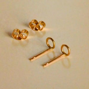 Solid 9ct Gold Micro Circle Studs