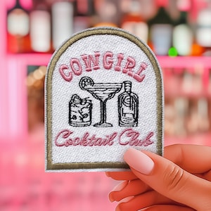 The Cowgirl Cocktail Club Patch yee haw Aufnäher, Howdy Patch, Brautjungfer Aufnäher, gestickter Aufnäher für Junggesellinnenabschiede - P019