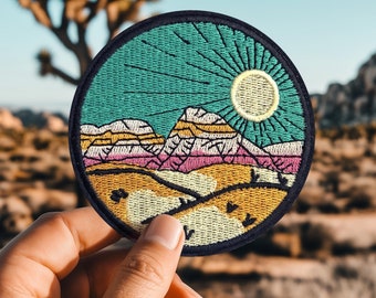 Reispatch, avontuur patch bergwoestijn, kamp, buiten, opstrijkbare Explorer geborduurde patch, kampleven, nationaal park - P005