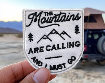 Reispatch, de bergen roepen landschapspatch, opstrijkbare ontdekkingsreiziger geborduurde badge avonturenpatch, xl opstrijkbare patch - P012