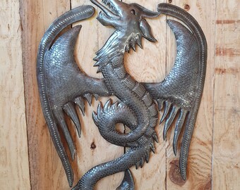 Dragón de metal medieval, Arte de Haití, Pared interior y exterior, Obra de arte Boho, Decoración contemporánea de hierro, Escultura de metal de calidad