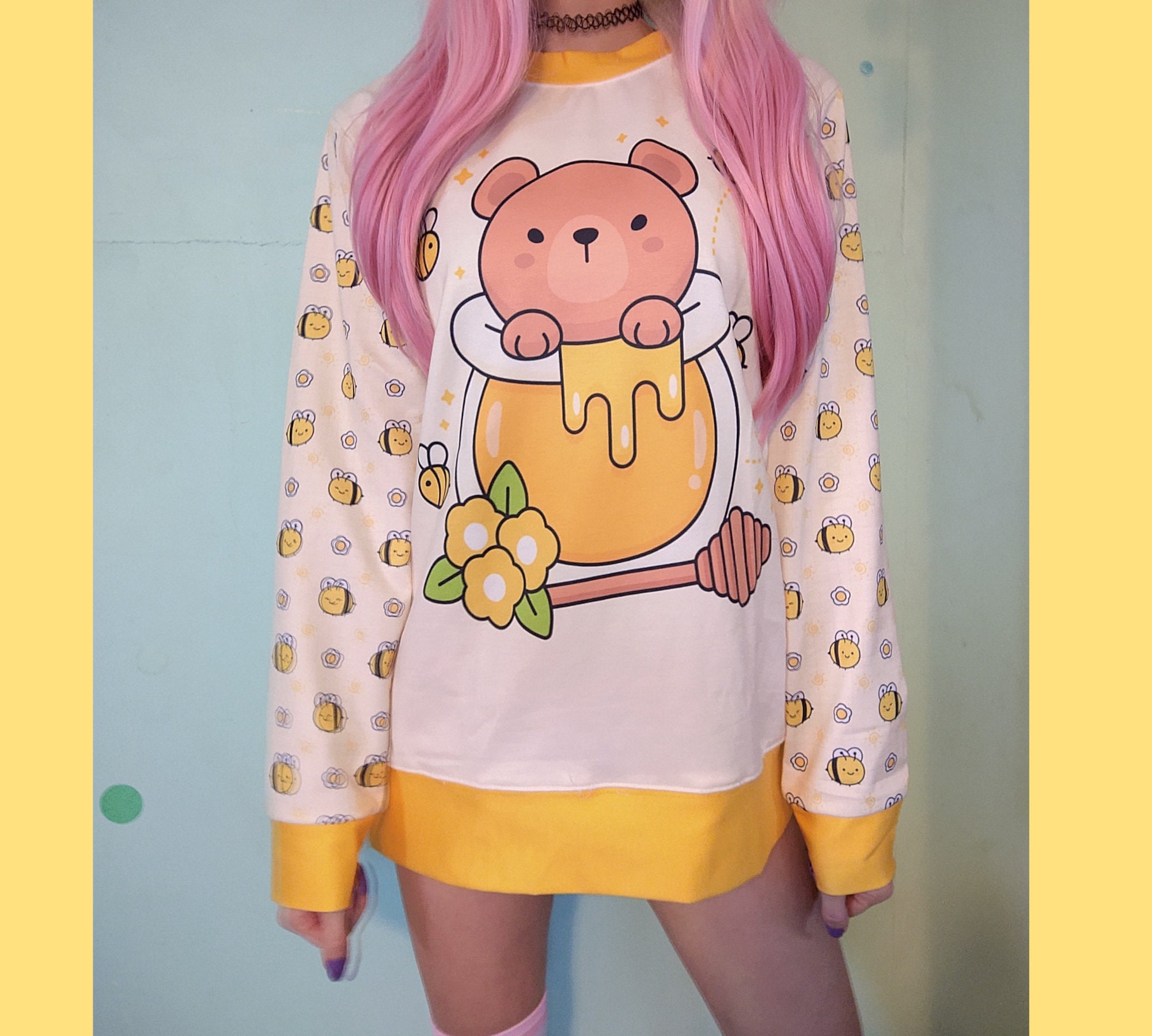 Kawaii clothing - Kawaii sweatshirt - Yume kawaii - Fairy Kei - Kawaii aesthetic - Kawaii sweater - Cute Kawaii Oversized sweatshirt - Bee