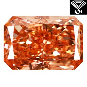 IGI Certified Fancy Vivid Pink CVD Diamond 1.03 ct Rectangular (6.78 x 4.62 x 3.32 mm) SI1 Clarity (IGI No: LG612316900)