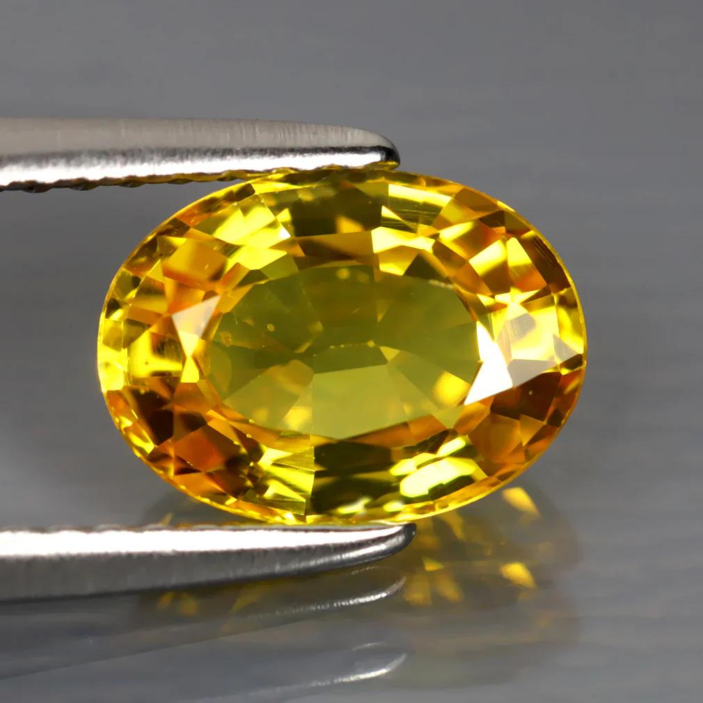 Saphir Jaune Naturel De Madagascar 7x5 Mm - 0.89 Carats, Traitement Diffusion Béryllium