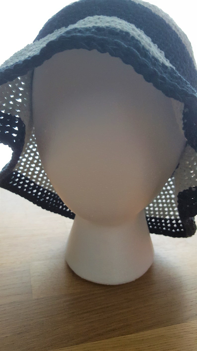 Commuter Hat Beach Hat CottonNylon Travel Hat Striped Hat Sunny Day Bucket Hat Washable