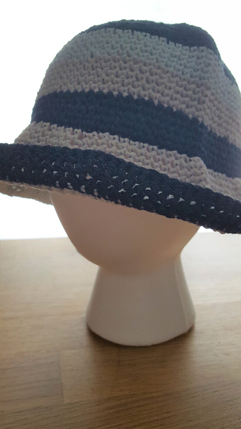 Commuter Hat Beach Hat CottonNylon Travel Hat Striped Hat Sunny Day Bucket Hat Washable