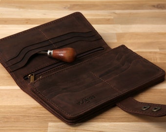 Cartera grande de piel marrón plegable