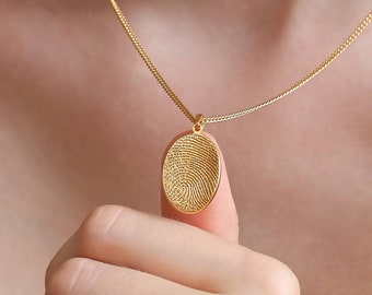 Curved Oval Fingerprint Necklace | Signature necklace | Thumbprint necklace| Handwriting Necklace | Memorial Necklace | Mother's Day Gift