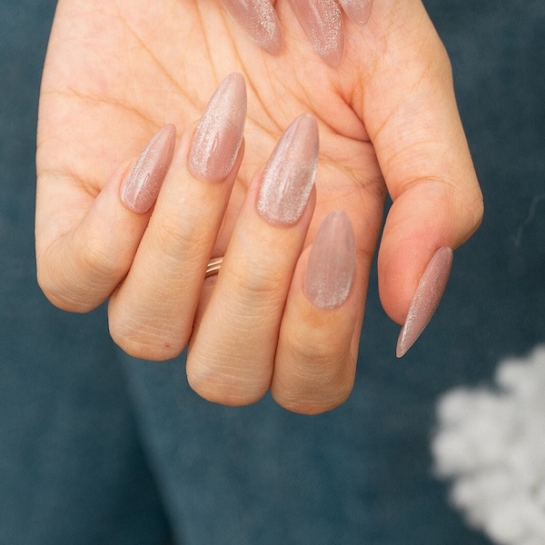 Hailey Bieber Inspired Glazed Donut  Nails | Shimmery Pearlescent Nails | Nude Chrome Nails |  Cat Eye Holiday Nails| Valentine Gifts