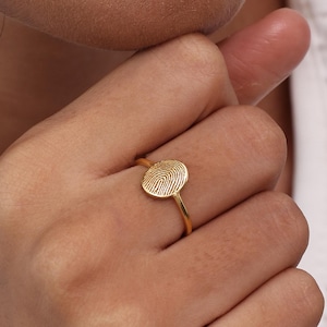 Memorial Thumbprint Ring - Personalized Fingerprint Jewelry - Custom Engraved Jewelry - Dainty Remembrance Ring - Valentine Gifts